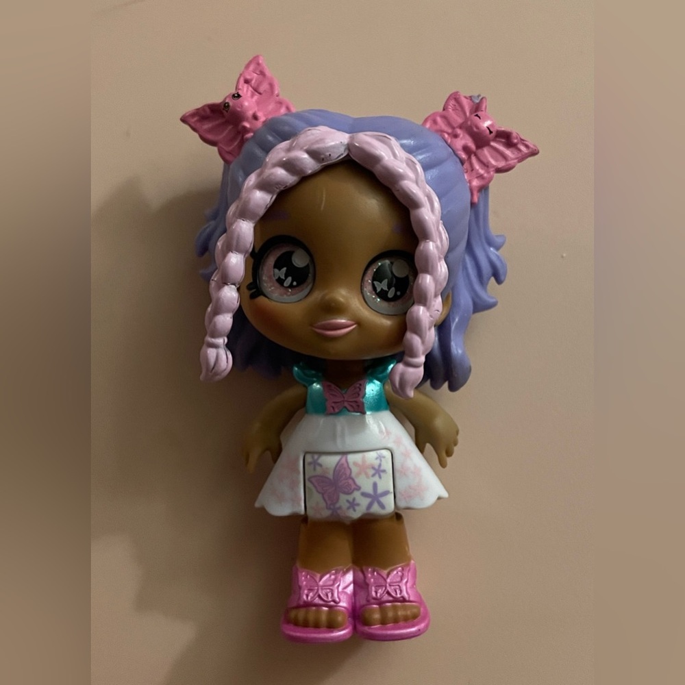 Kindi Kids Minis Flora Flutters Bobble  Head Doll Toy
